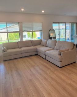 Ashley Sectional sofa