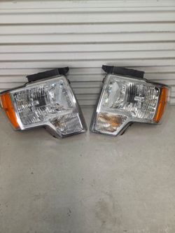 2009 to 2014 Ford F150 Headlights