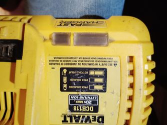 DeWalt Fast Charger 20 Volt Lithium Ion Battery Charger
