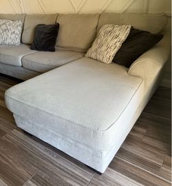 Beige U-Shaped Sectional Couch with Chaise