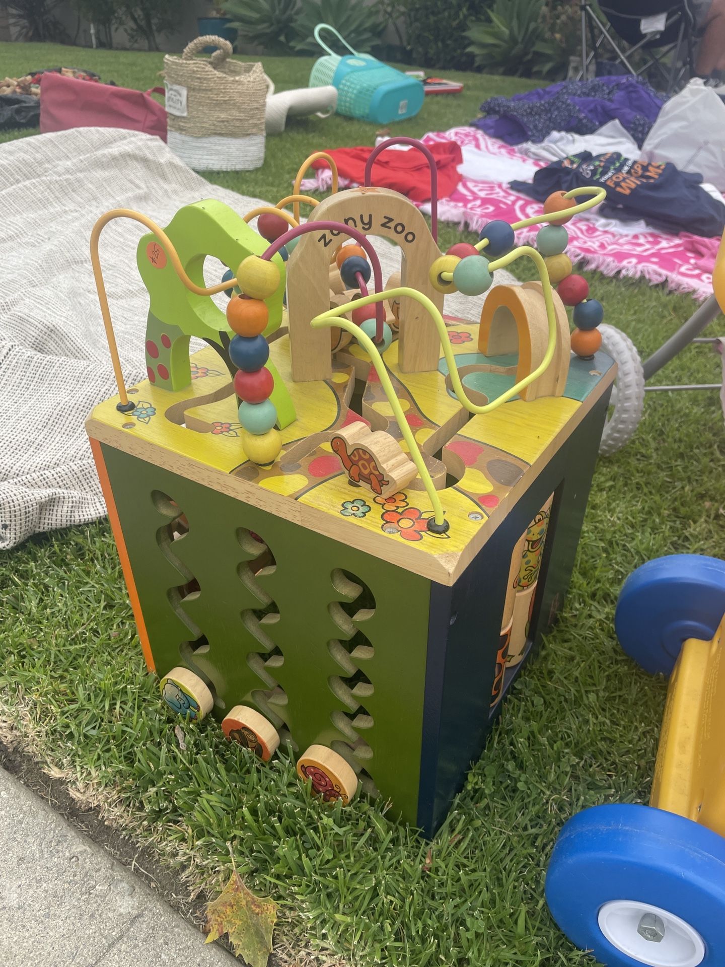 Zany Zoo Play Cube