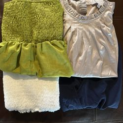 Women’s Short Sleeve Shirts (Size Medium)