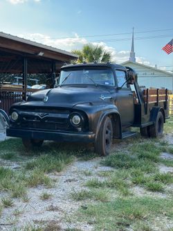 1955 ford f100 w the 24valve cumins