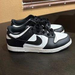 Nike Panda Dunks