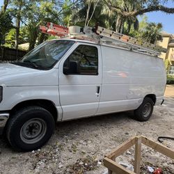 2012 Ford E-250