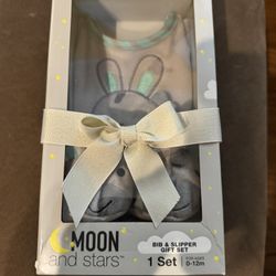 Baby Bib And Slipper Set 