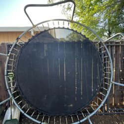 6ft Trampoline 
