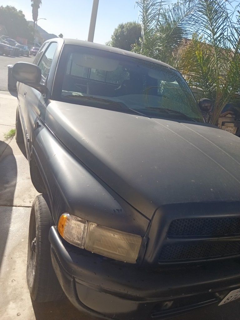 2000 Dodge Ram 1500