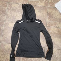 NWT Forever 21 Black Long Sleeve Running Shirt with Hood Size Small.