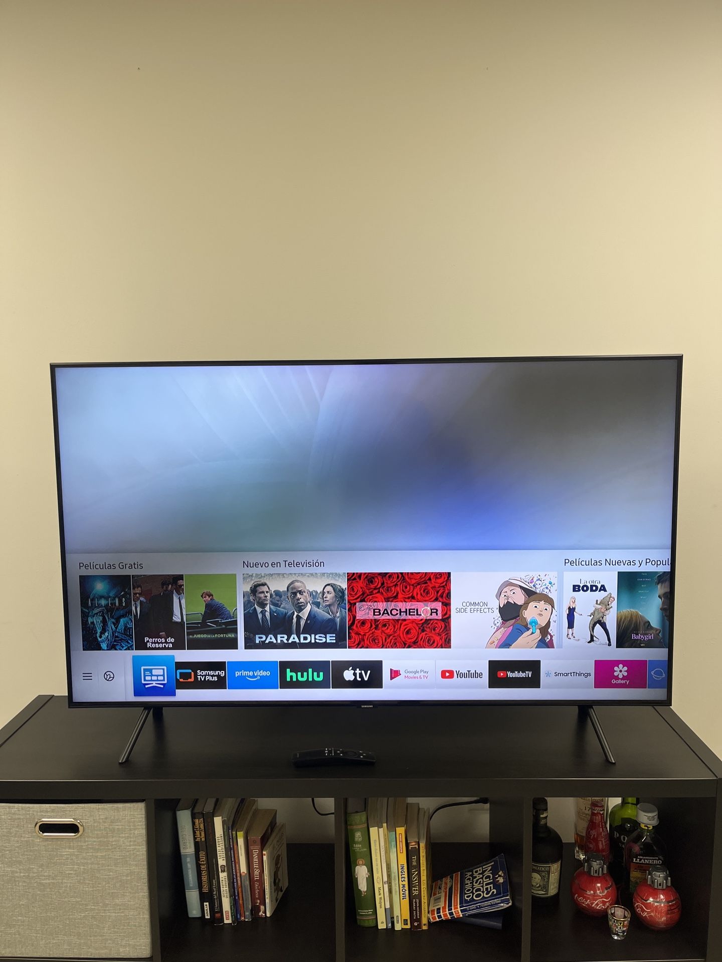 Samsung Smart TV 55” 4K UHD QLED