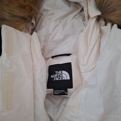 Brand new North Face Artic Women's Coat