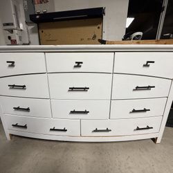 Solid Wood 10 Drawer Dresser 