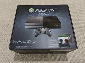Xbox One Halo 5 edition 1 TB - Used