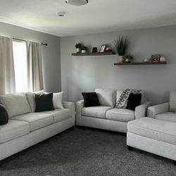 Brand New Wayside Furniture (Ashely Brand) 