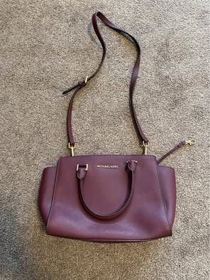 Michael Kors Bags/purse/ Wallet
