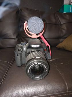 Canon EOS Rebel T5i camera with RODE microphone