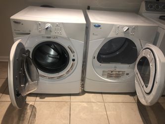 Secadora y lavadora eléctrica Whirlpool en buenas condiciones