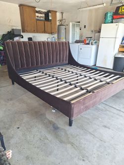 Vertical Tufted Upholstered Platform King Size Bed
