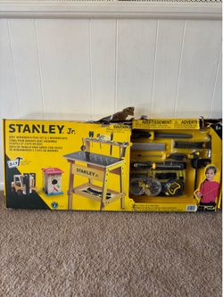 New Stanley Jr. Kids Workbench Tool Set and 2 Wooden Kits
