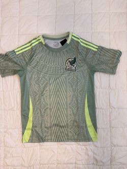 Mexico Soccer Jersey with Shorts / Playera de Mexico con shorts