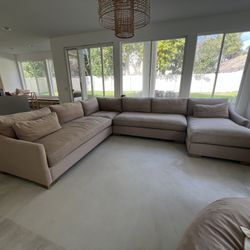 Sectional Couch/sofa