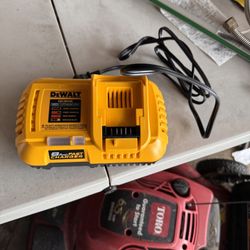 DeWalt Fast Charger 