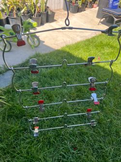 Clothes hangers set 4 Dlrs