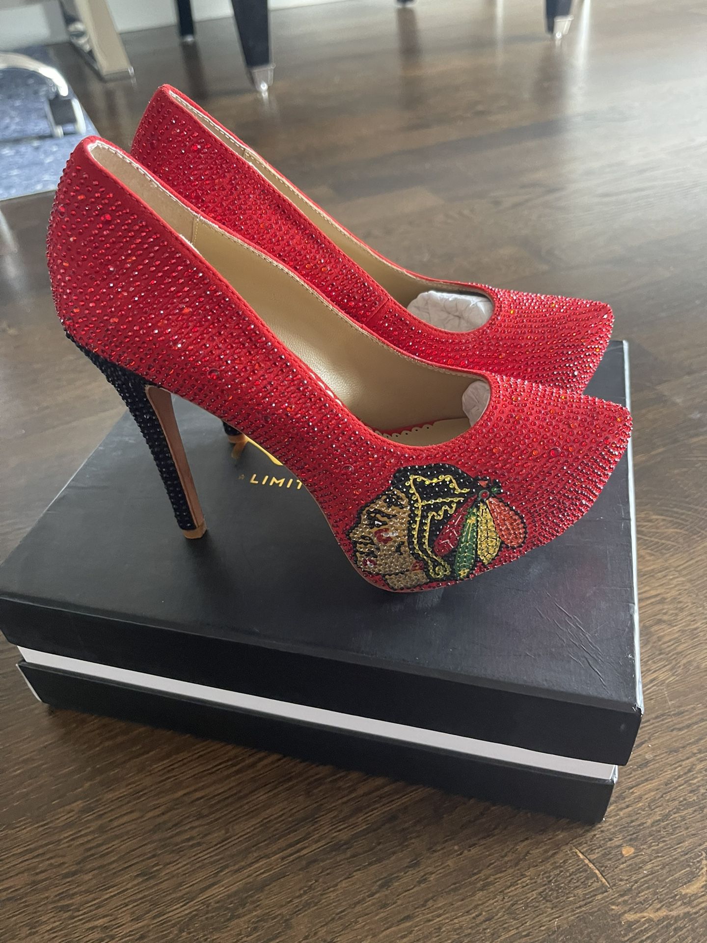 Chicago Blackhawks Crystal Heels Brand New!