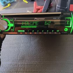 Pioneer Bluetooth Stereo Mixtrax Model Single Din 