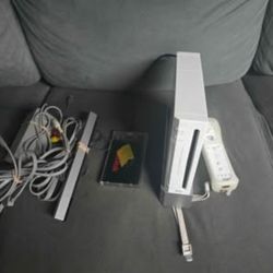 Ultimate Custom Nintendo Wii – Loaded with Wii, GameCube, & N64 Classics