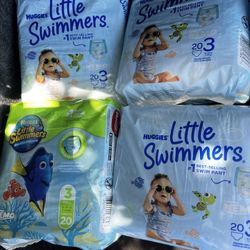 HUGGIES LITTLE SWIMMERS Size 3