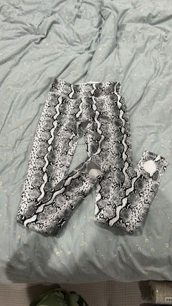 CXIX GECKO GRIP LEGGINGS: WHITE MAMBA