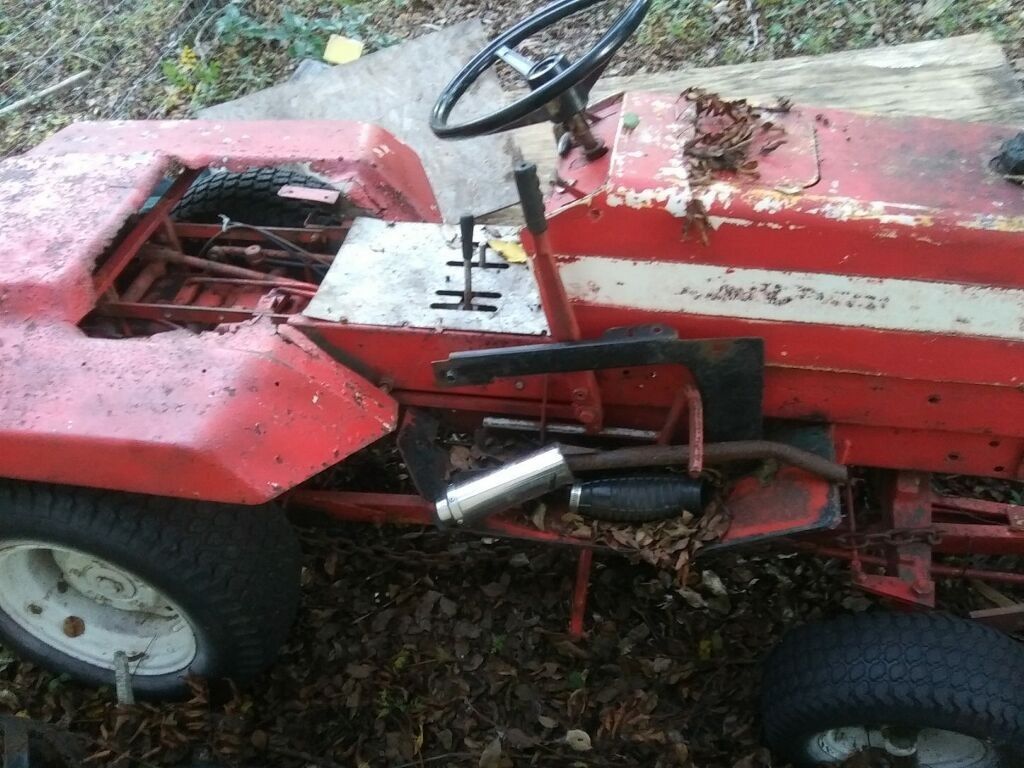 Vintage 812 Gravely Yard Tractor for Sale in Welaka, FL OfferUp