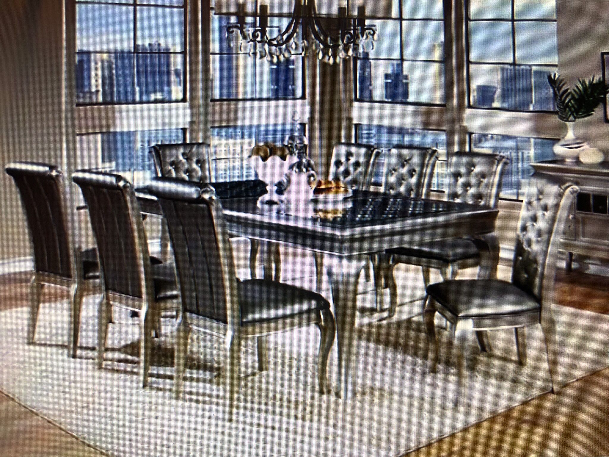 DINING TABLE & 6 CHAIRS