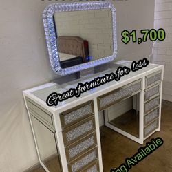Impressions Vanity With Mirror Brand New