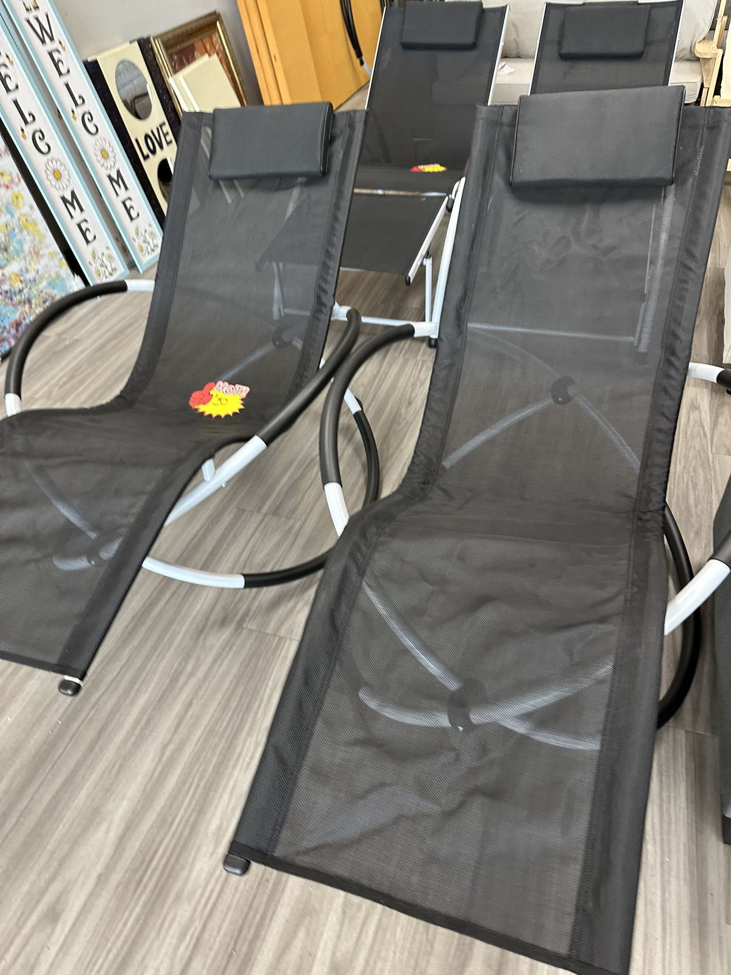 Zero Gravity Rocking Fold Up Lounge Chairs 