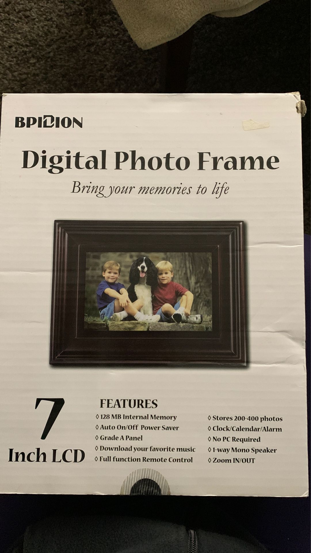 New digital photo frame
