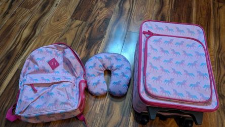 Girls travel set