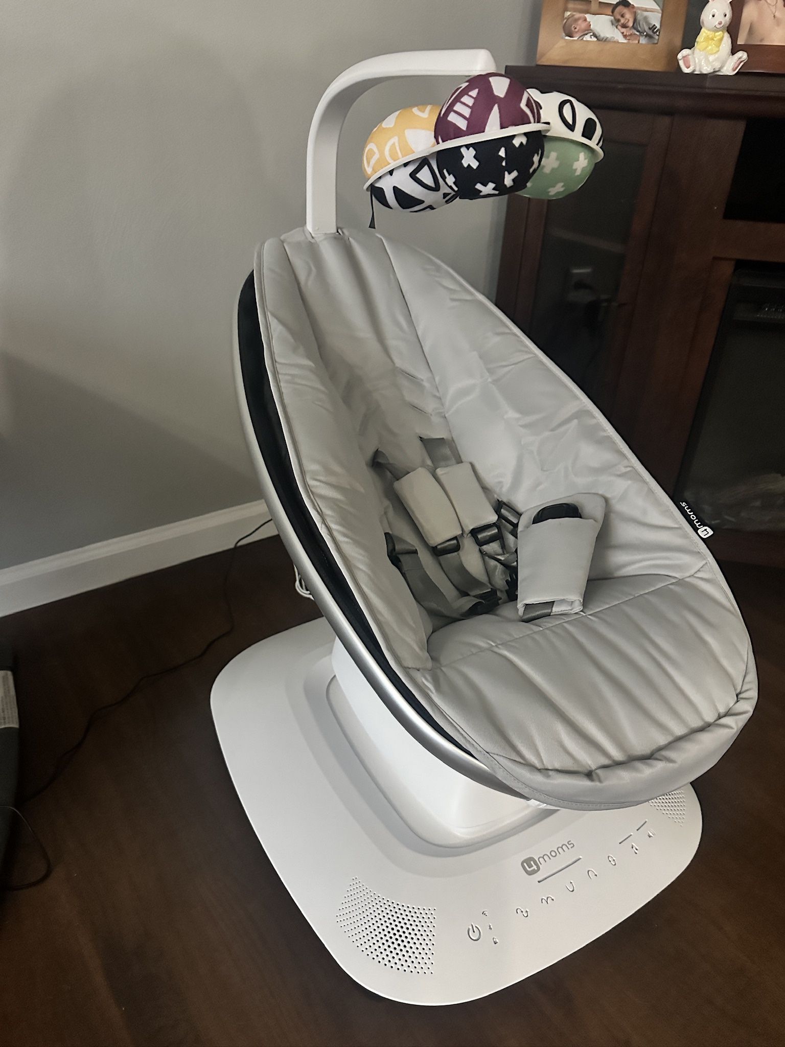 Momaroo Baby Swing