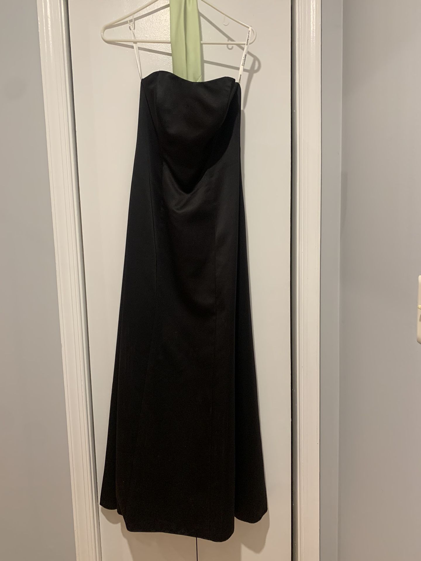 Bridesmaid Dress / Formal Gown (Black Size 2)