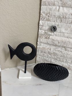 decorative Black Metal Fish art and ceramic vase