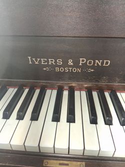 Ivers & Pond baby grand piano these generally sell from $900 to $5000