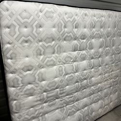 Cal king mattress and boxsprings