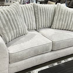 2pc Ultra Plush Sofa And Loveseat Set 