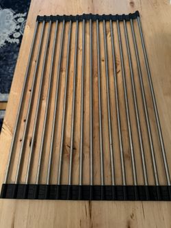 Dish drainer