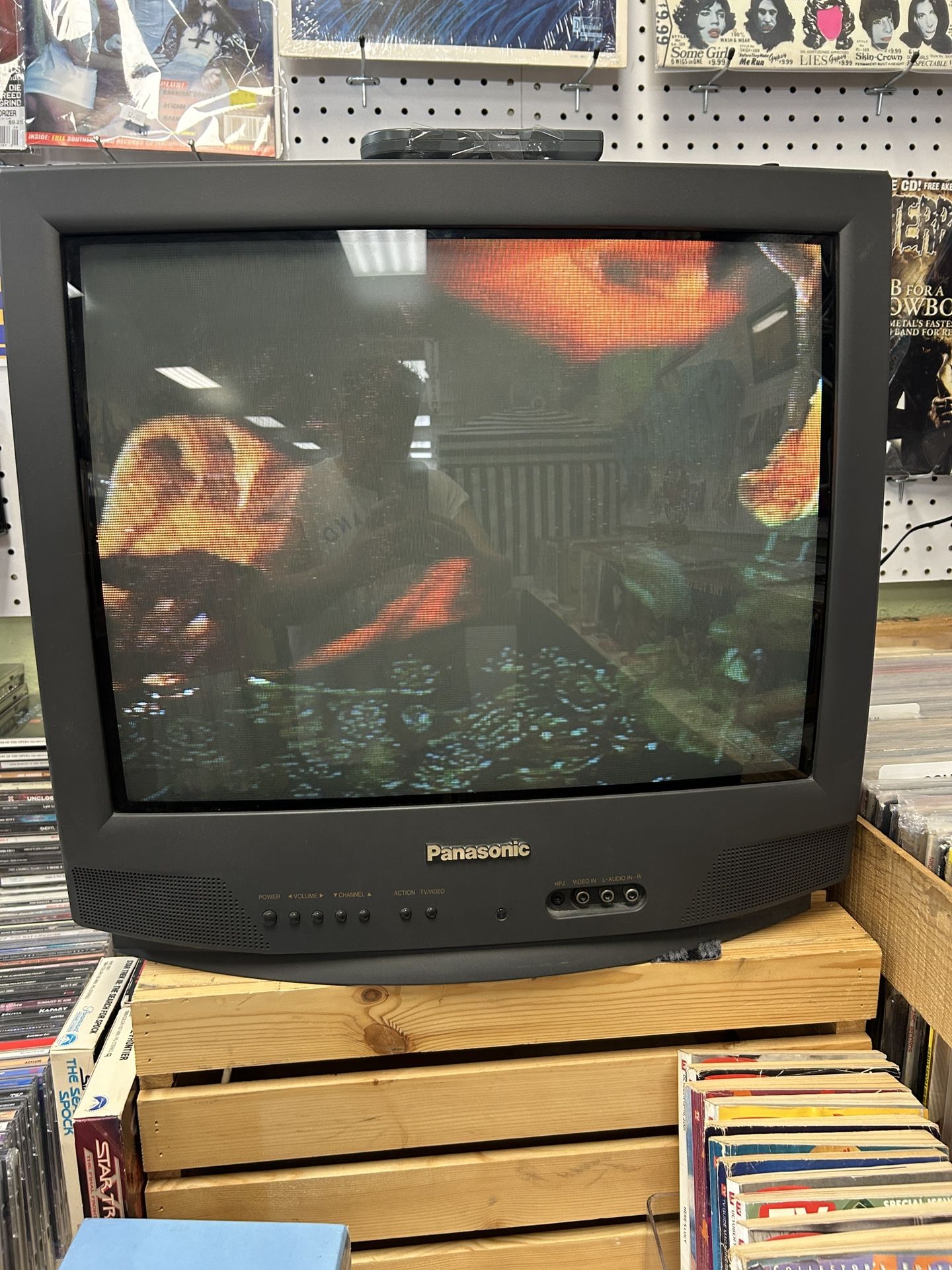 Panasonic 20” CRT TV Working With Remote