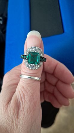 Green Stone Ring