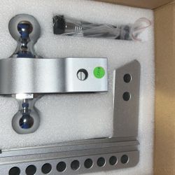 2 1/2 Adjustable Aluminum Hitch