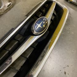 2009 Subaru Legacy Bumper Grill