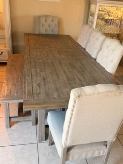 Table for 8 people